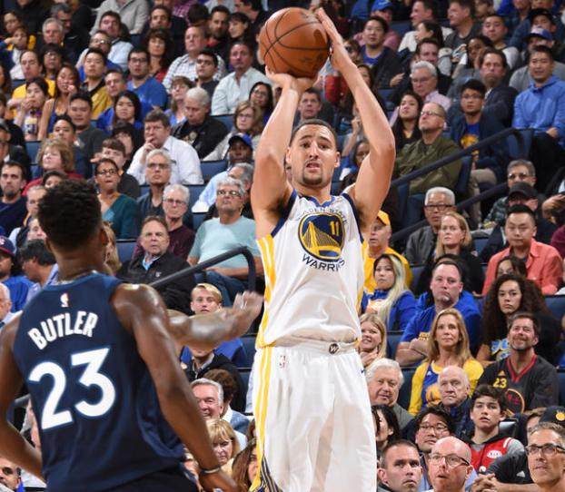 云南玉昆与中足联联合发布《中国足球职业联赛文明观赛倡议书》.