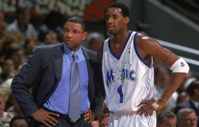 世预赛-王大雷送礼 国足不敌澳大利亚3连败继续垫底