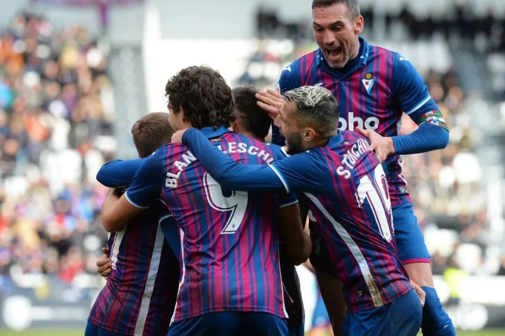 杜兰特为何被称为50年一遇？这5张照片揭示了他的非凡天赋